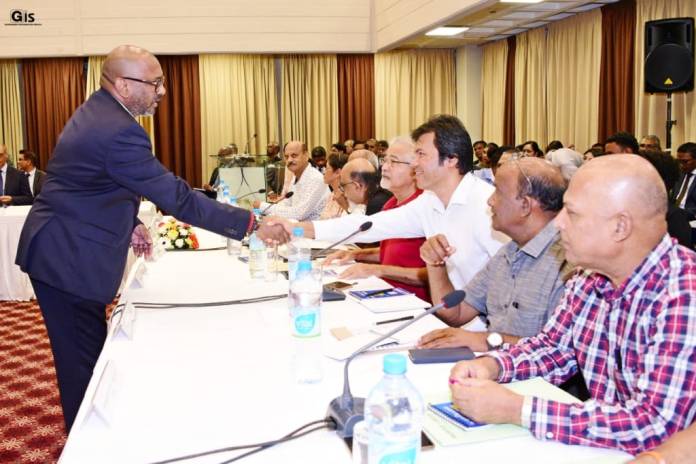 Tripartite meeting chaired Dr Padayachy